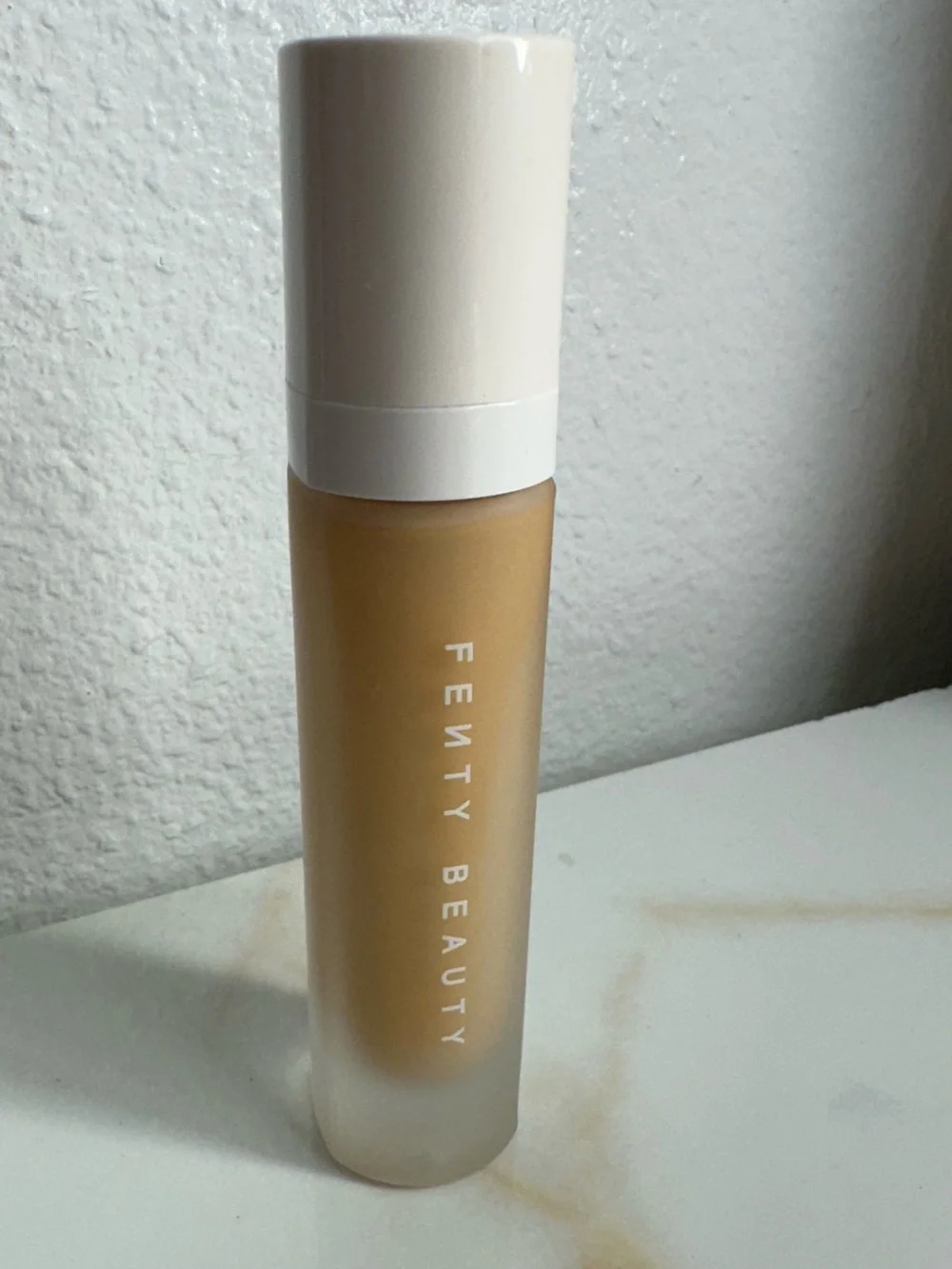 Fenty Beauty Pro Filter Soft Matte Foundation 240
